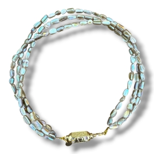 Trois necklace 