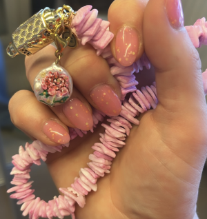 (Symbool of teken) Gepersonaliseerde & handbeschilderde zoetwaterparel BEDEL