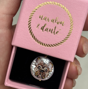 (portret of foto dier) Handbeschilderde, gepersonaliseerde zoetwaterparel - bedel 